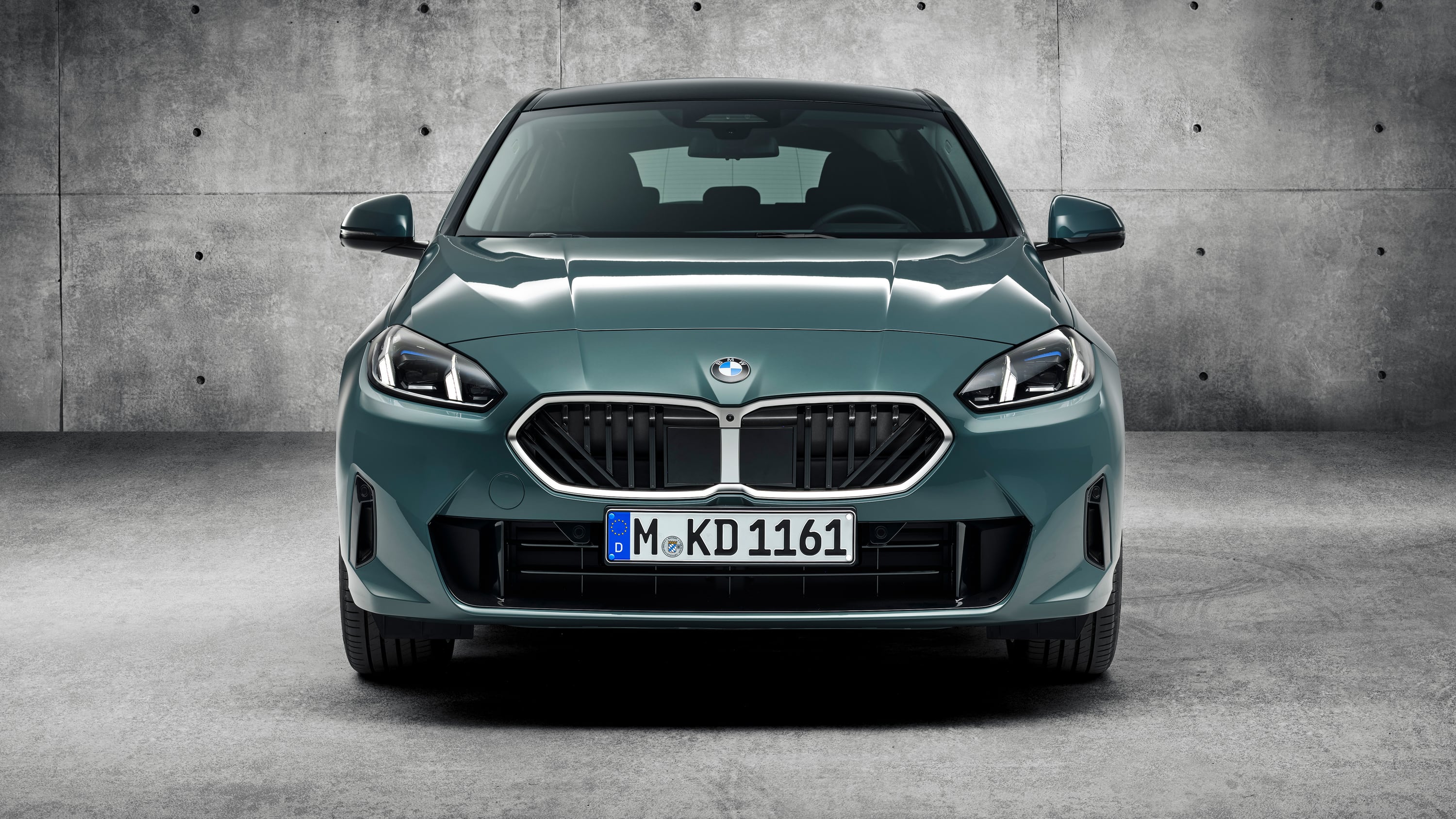 BMW 1 Series front view Arc 2024