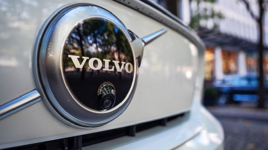 An appeals court judge ruled against two Mass. Volvo dealerships regarding labor reimbursement rates on prepaid maintenance.